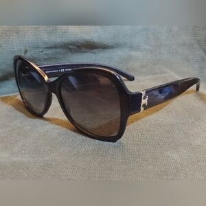 Tori Burch TY 7077 Black Sunglasses